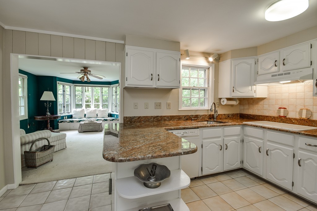 68 Harrington Road Framingham, MA 01701 - Photo 4 of 13 Gallery Image 4