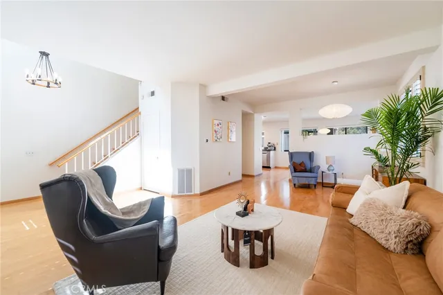 $979,900 | 2577 Plaza Del Amo, Unit 730, Torrance, CA 90503