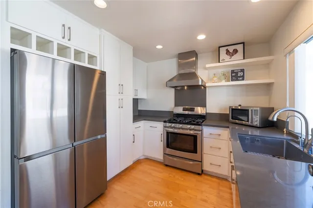 $979,900 | 2577 Plaza Del Amo, Unit 730, Torrance, CA 90503