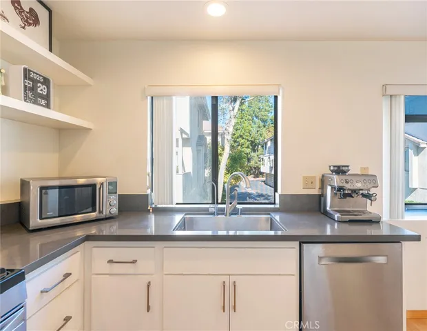 $979,900 | 2577 Plaza Del Amo, Unit 730, Torrance, CA 90503