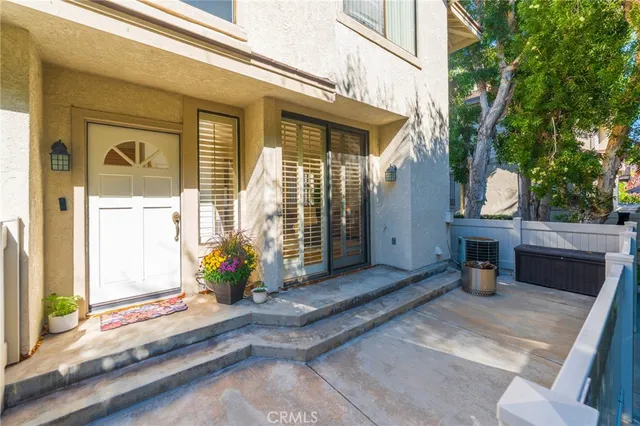 $979,900 | 2577 Plaza Del Amo, Unit 730, Torrance, CA 90503