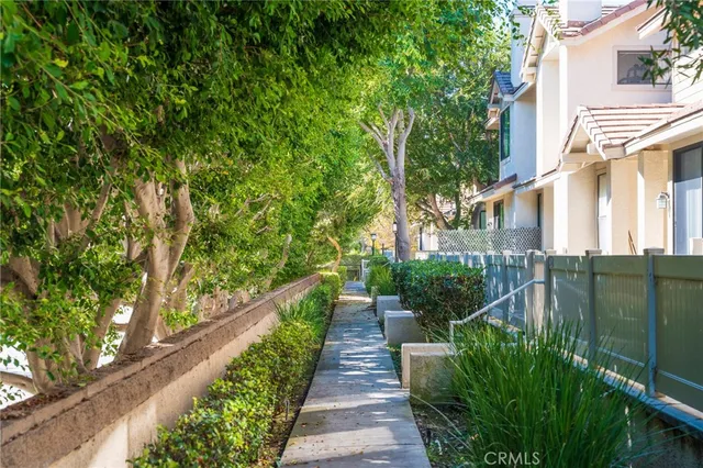 $979,900 | 2577 Plaza Del Amo, Unit 730, Torrance, CA 90503