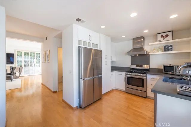 $979,900 | 2577 Plaza Del Amo, Unit 730, Torrance, CA 90503