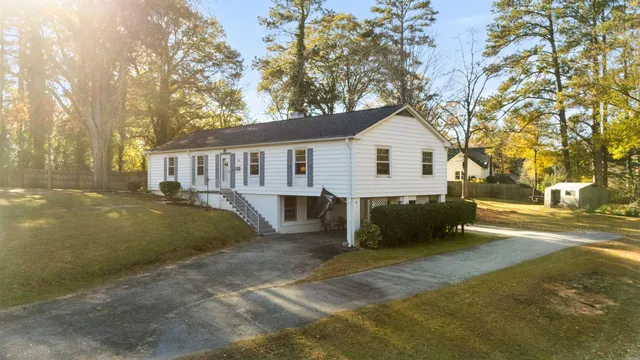 $275,000 | 105 Wedgewood Drive, Laurens, SC 29360