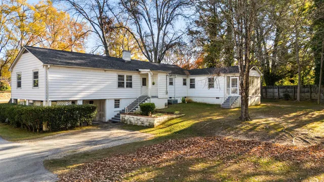 $275,000 | 105 Wedgewood Drive, Laurens, SC 29360