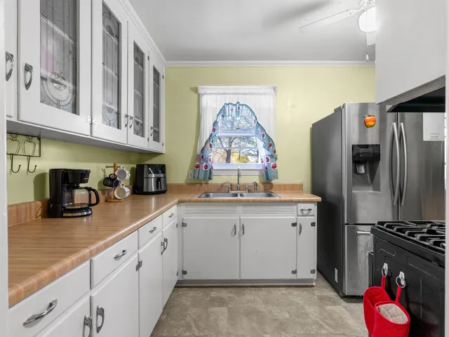 $275,000 | 105 Wedgewood Drive, Laurens, SC 29360