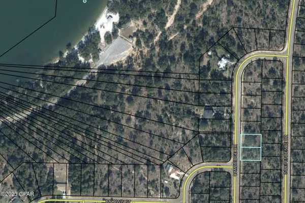 $48,000 | 13-14 Cambridge Drive, Chipley, FL 32428