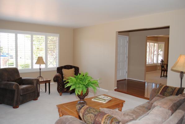 2302 East Rancho Drive Phoenix, AZ 85016 - Photo 4 of 34 Rancho Drive Living Room and Foyer