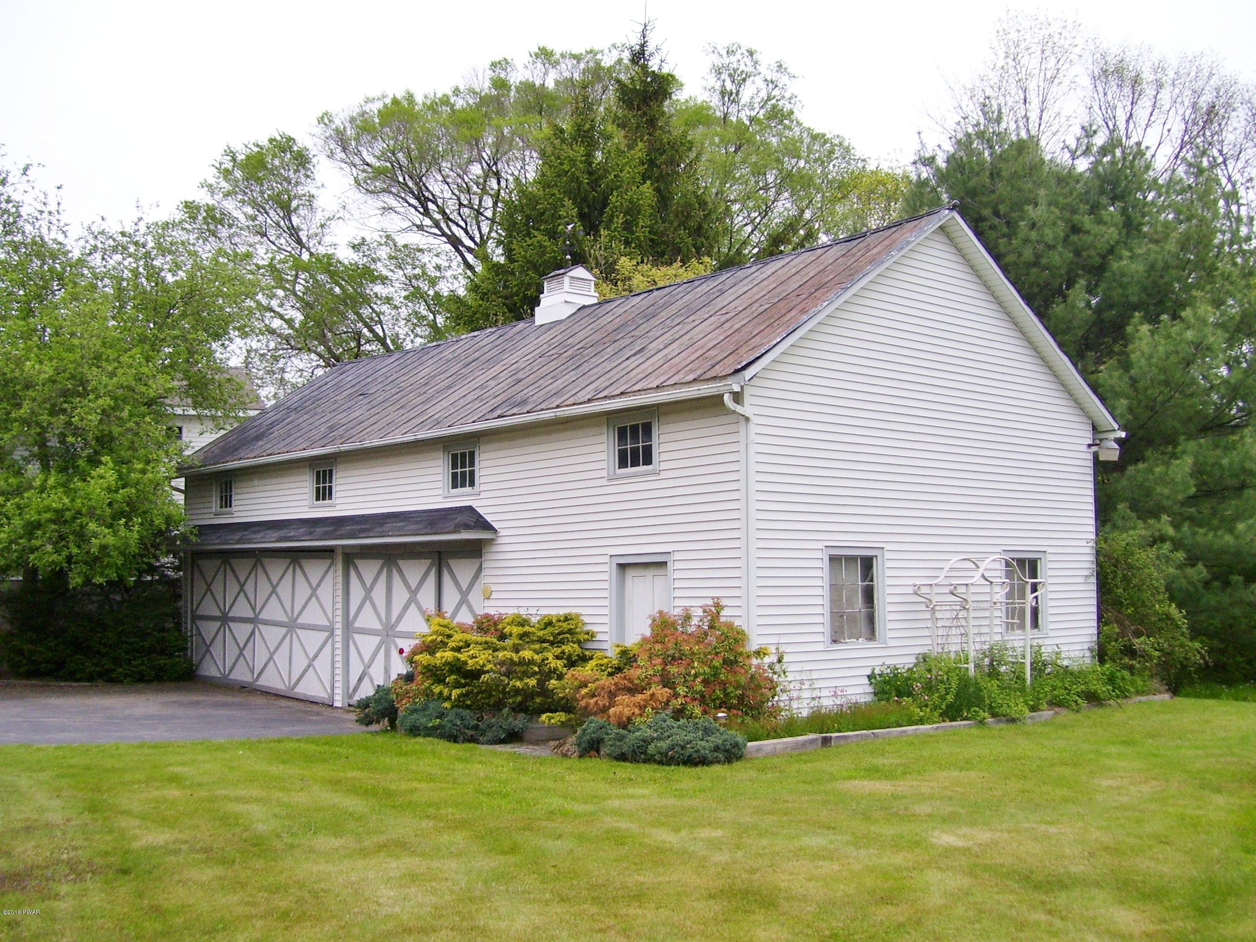 946 Main Street Newfoundland, PA 18445 - Photo 48 of 57