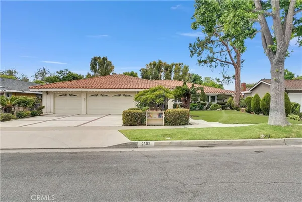 $1,620,000 | 2308 North Lowell Lane, Santa Ana, CA 92706