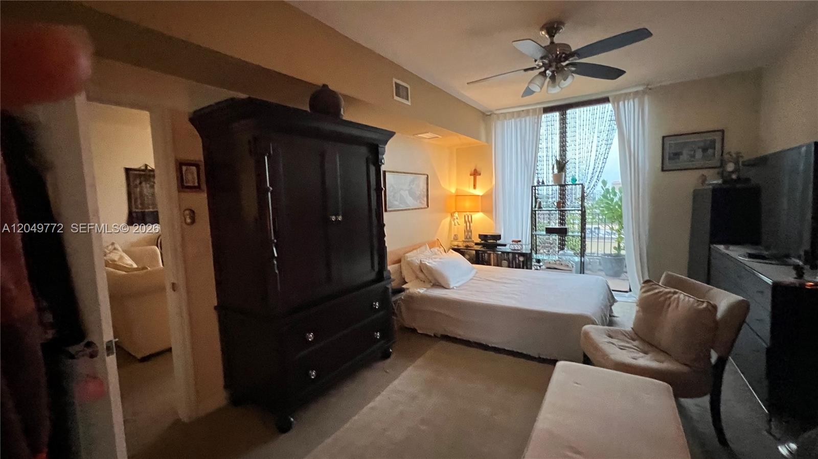 888 Douglas Road, Unit 806 Coral Gables, FL 33134 - Photo 8 of 9