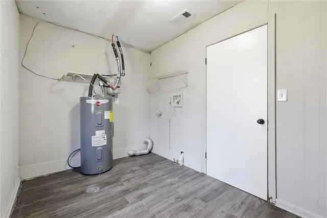 $180,000 | 108 Northeast Austin Street, Oak Grove, MO 64075