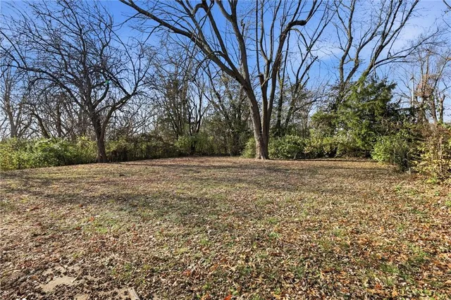 $180,000 | 108 Northeast Austin Street, Oak Grove, MO 64075