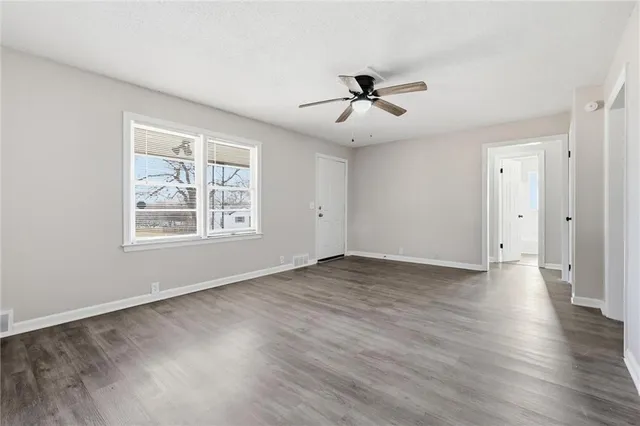 $180,000 | 108 Northeast Austin Street, Oak Grove, MO 64075