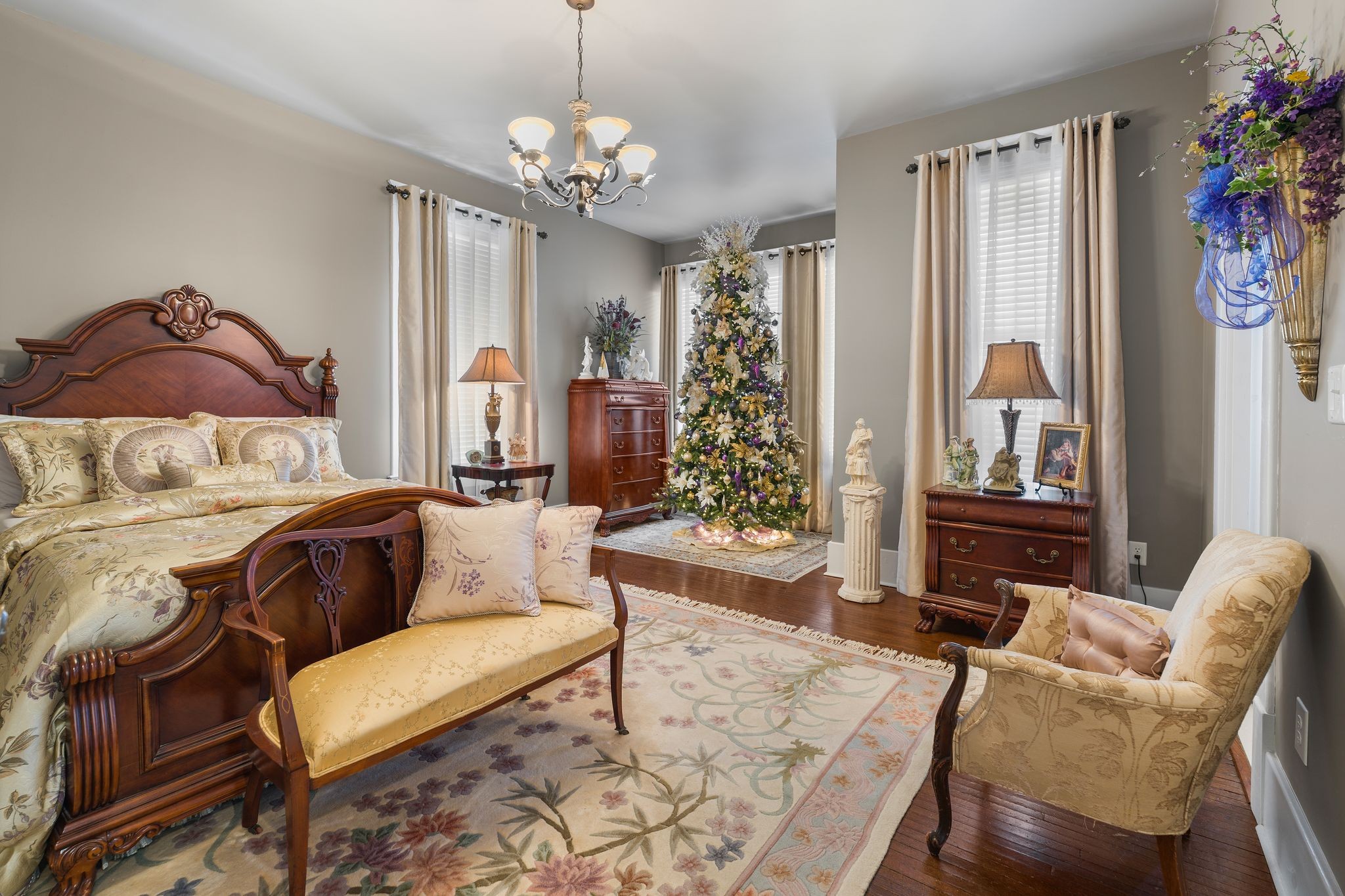 564 East Main Street Jackson, TN 38301 - Photo 23 of 54 a living room with furniture and a chandelier