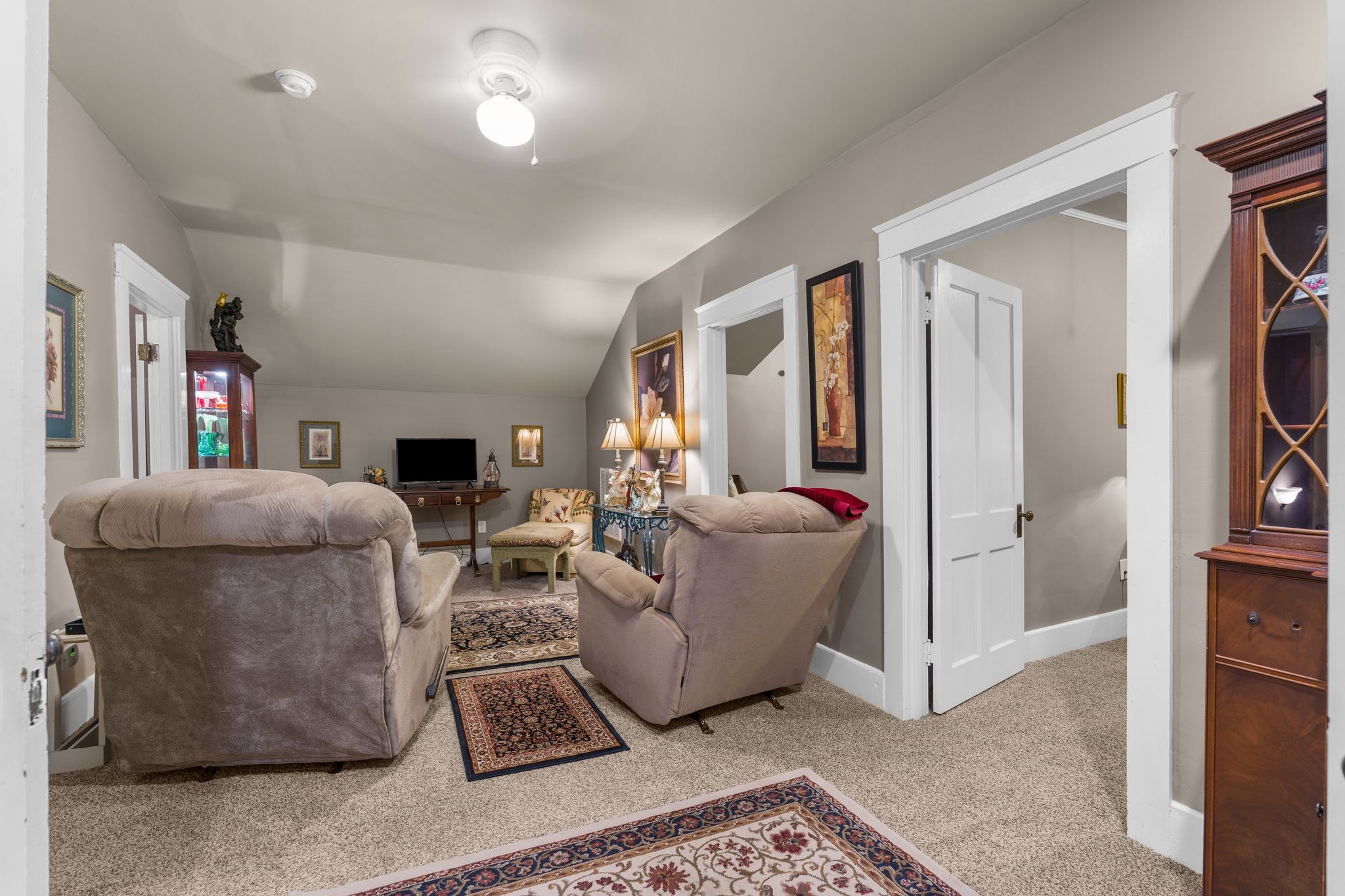 564 East Main Street Jackson, TN 38301 - Photo 32 of 54 a living room with furniture and a window