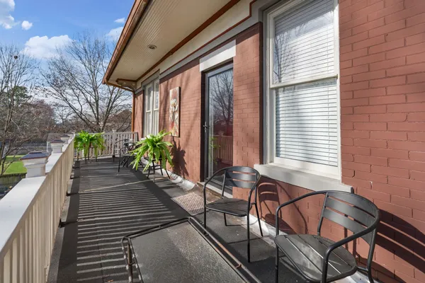 $765,000 | 564 East Main Street, Jackson, TN 38301