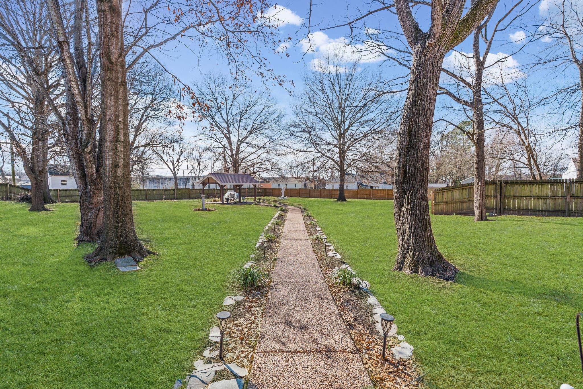 564 East Main Street Jackson, TN 38301 - Photo 47 of 54 a park with large trees