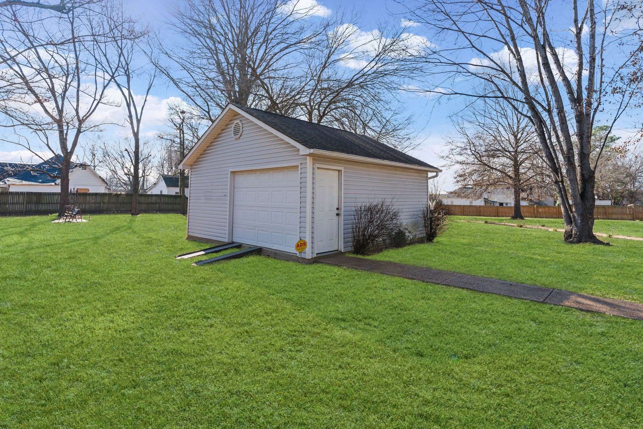 564 East Main Street Jackson, TN 38301 - Photo 50 of 54 a view of backyard of house with green space
