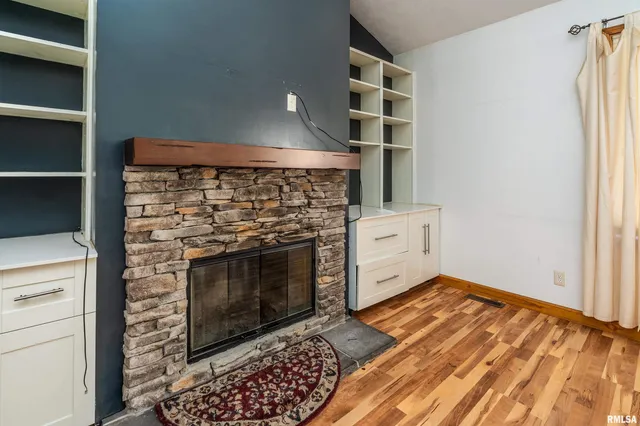 $365,000 | 125 Princess Lane, Carbondale, IL 62901