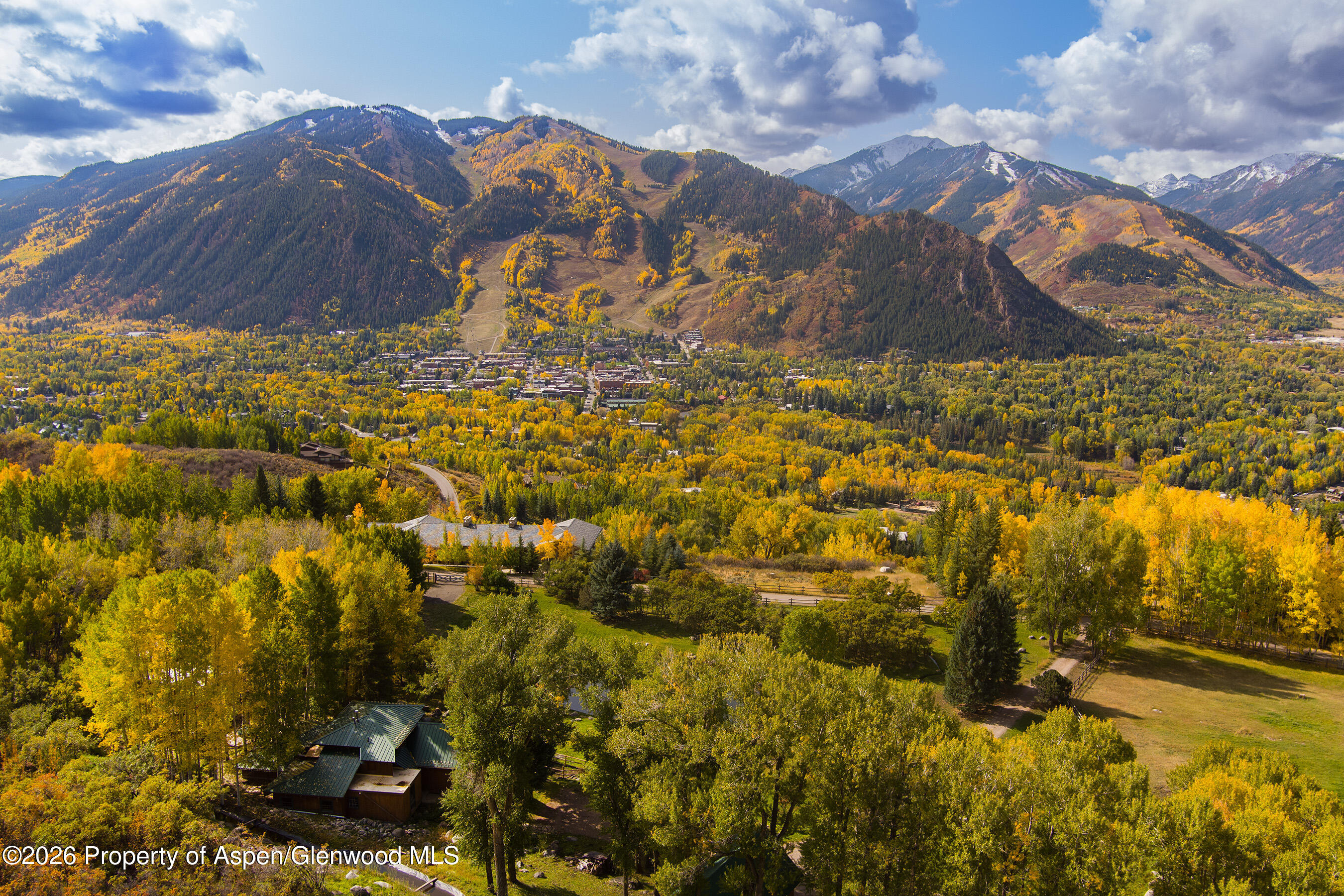 209 East Reds Road, Unit MAIN HOUSE Aspen, CO 81612 - Photo 29 of 37 209eReds_MED_231004001