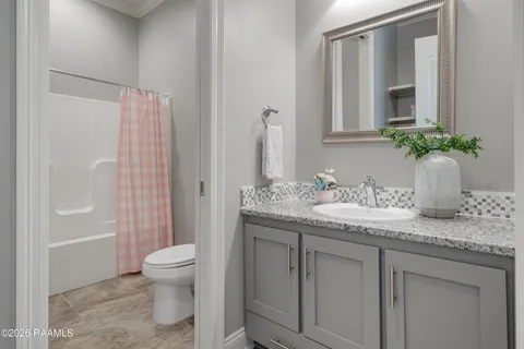 $520,000 | 103 Gardenwood Lane, Lafayette, LA 70508