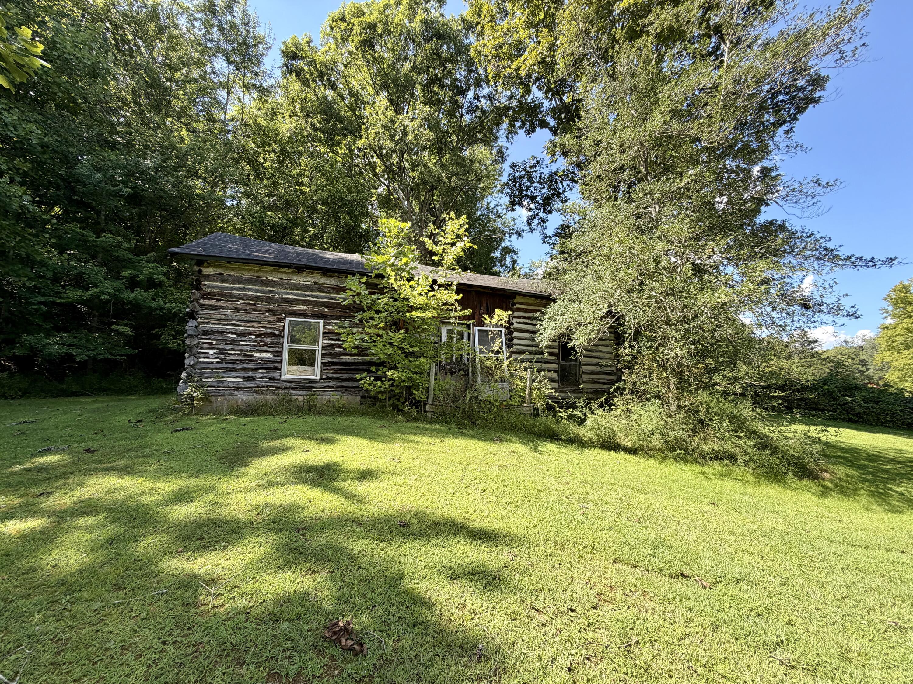 335 Smallwood Road Stanton, KY 40380 - Photo 37 of 46 Log Cabin