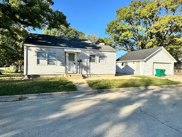 $219,000 | 1061 Cottage Place, Joliet, IL 60436