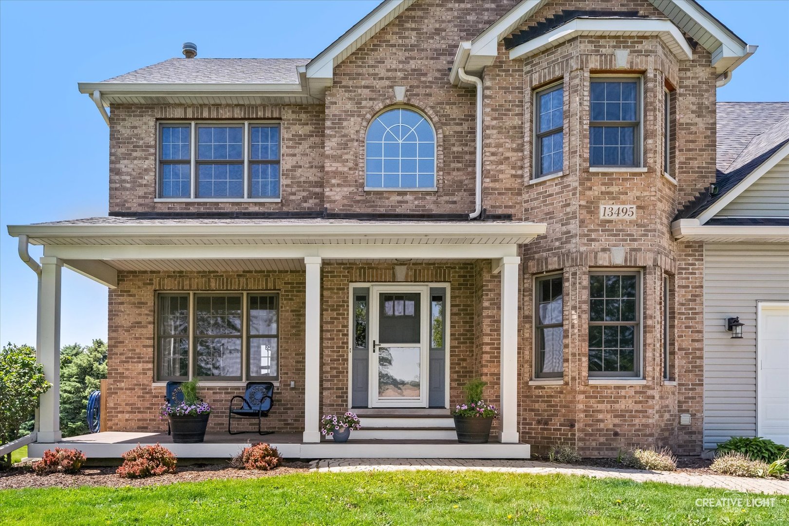 13495 Fennel Road Newark, IL 60541 - Photo 2 of 43 front view of a house with a yard