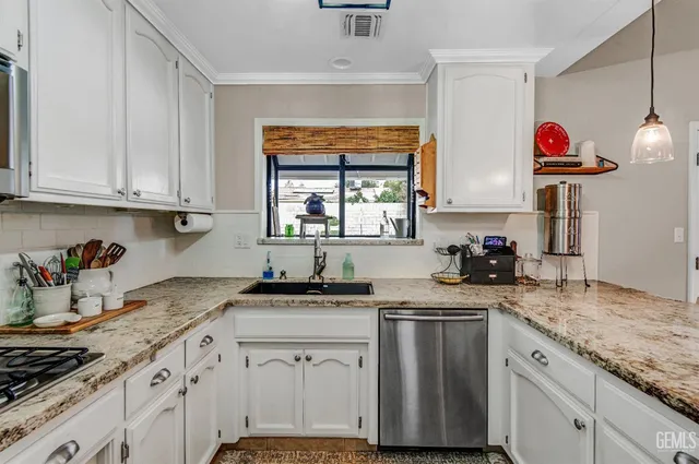 $450,000 | Undisclosed Address, Bakersfield, CA 93308