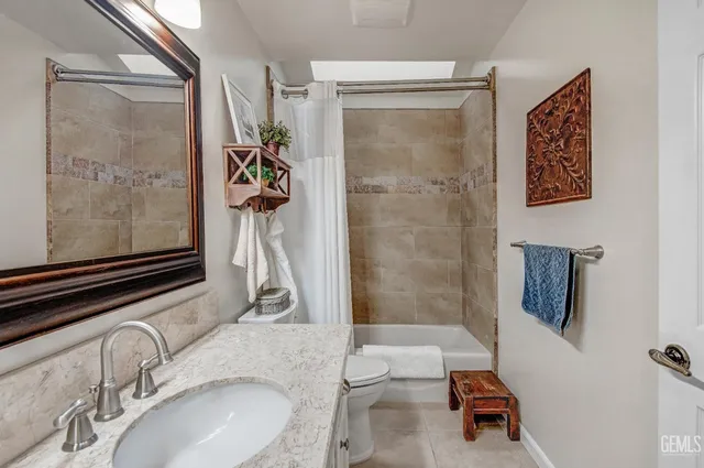 $450,000 | Undisclosed Address, Bakersfield, CA 93308