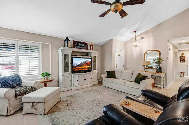 $450,000 | Undisclosed Address, Bakersfield, CA 93308