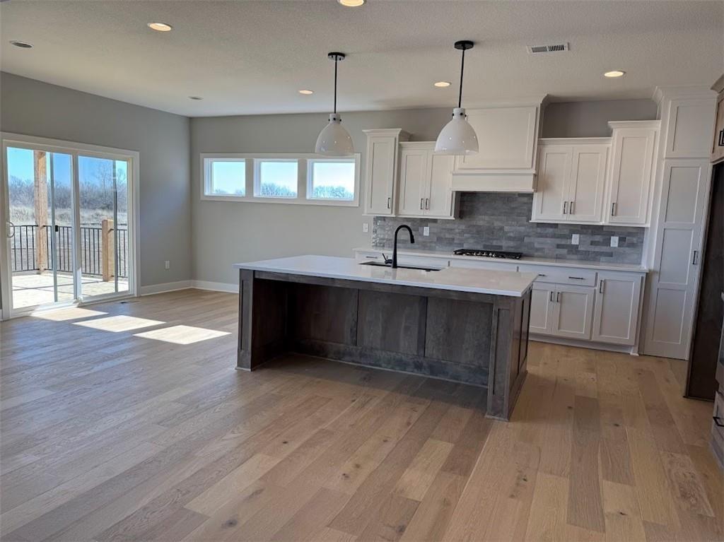 8162 Valley Road Lenexa, KS 66220 - Photo 16 of 42