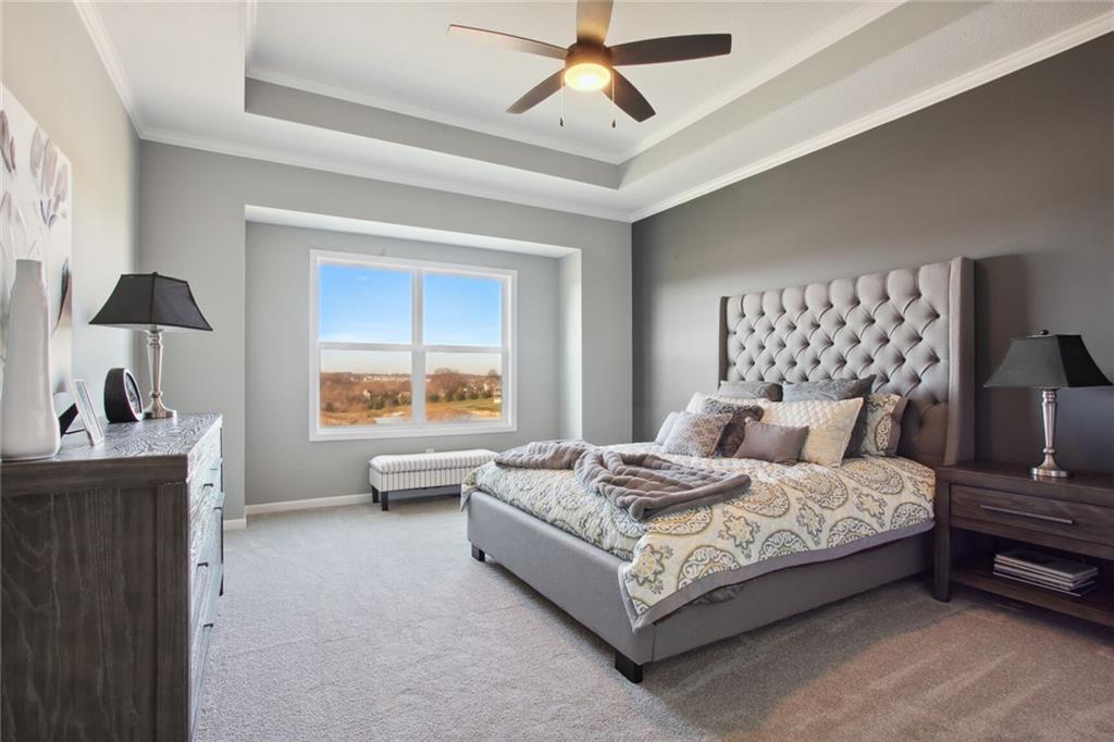 8162 Valley Road Lenexa, KS 66220 - Photo 8 of 42