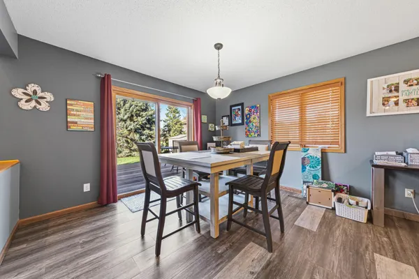 $499,900 | 1526 Castle Drive, North Mankato, MN 56003