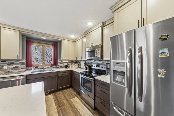 $499,900 | 1526 Castle Drive, North Mankato, MN 56003