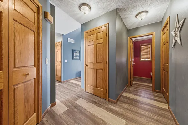 $499,900 | 1526 Castle Drive, North Mankato, MN 56003