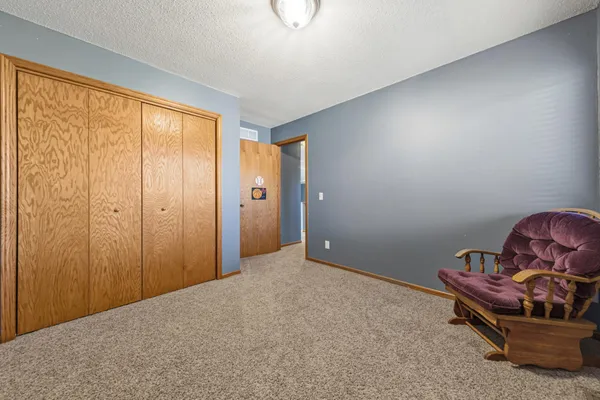 $499,900 | 1526 Castle Drive, North Mankato, MN 56003