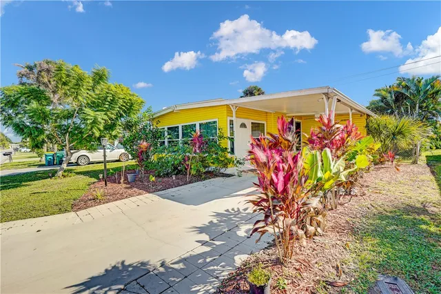 a view of a volley ball court