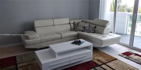 $3,450 | 7900 Harbor Island Drive, Unit 806, North Bay Village, FL 33141