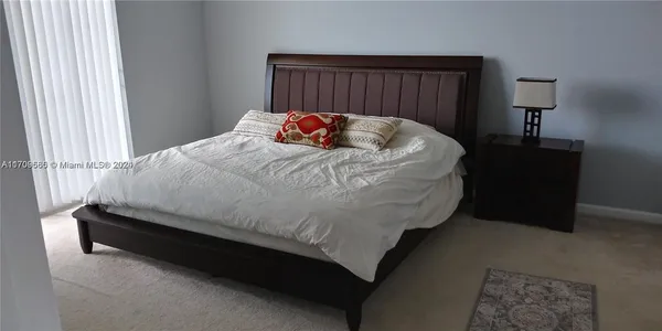 $3,450 | 7900 Harbor Island Drive, Unit 806, North Bay Village, FL 33141