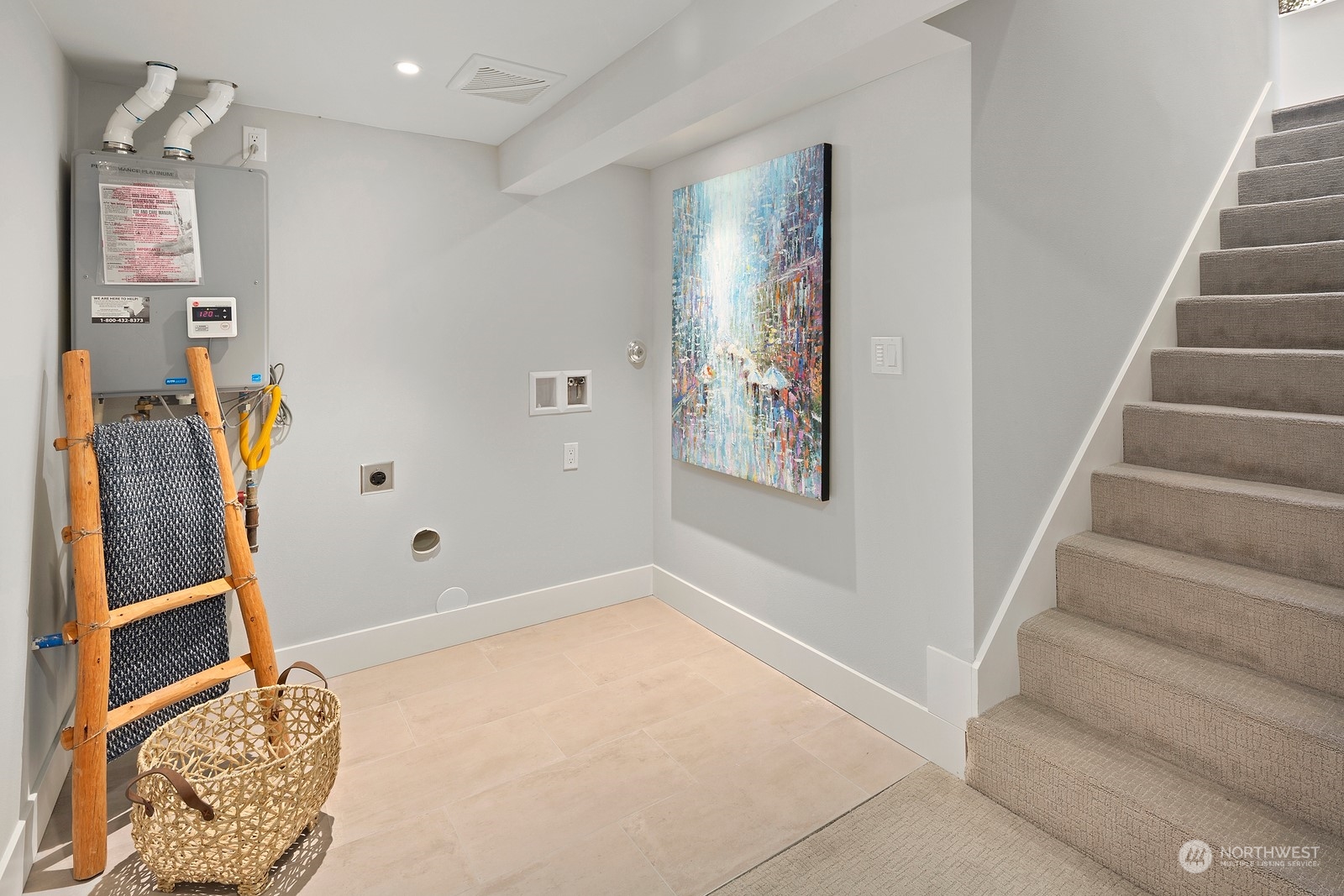 8510 Wallingford Avenue North, Unit A Seattle, WA 98103 - Photo 20 of 36 a view of an entryway with staircase