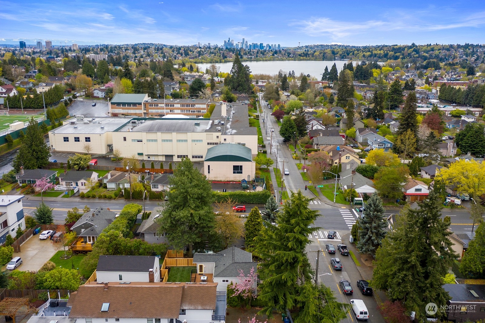 8510 Wallingford Avenue North, Unit A Seattle, WA 98103 - Photo 36 of 36 a view of a city
