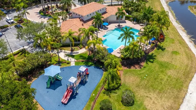 $899,000 | 1190 Canyon Way, Wellington, FL 33414