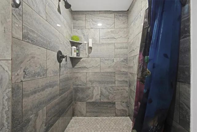 $1,250,000 | 2247 Old Highway 20, Paige, TX 78659