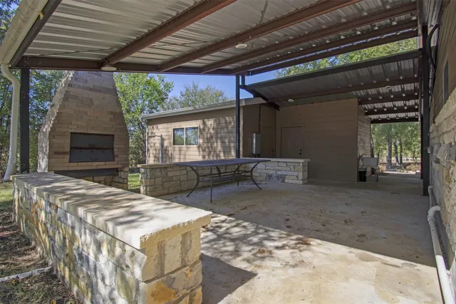 $1,250,000 | 2247 Old Highway 20, Paige, TX 78659