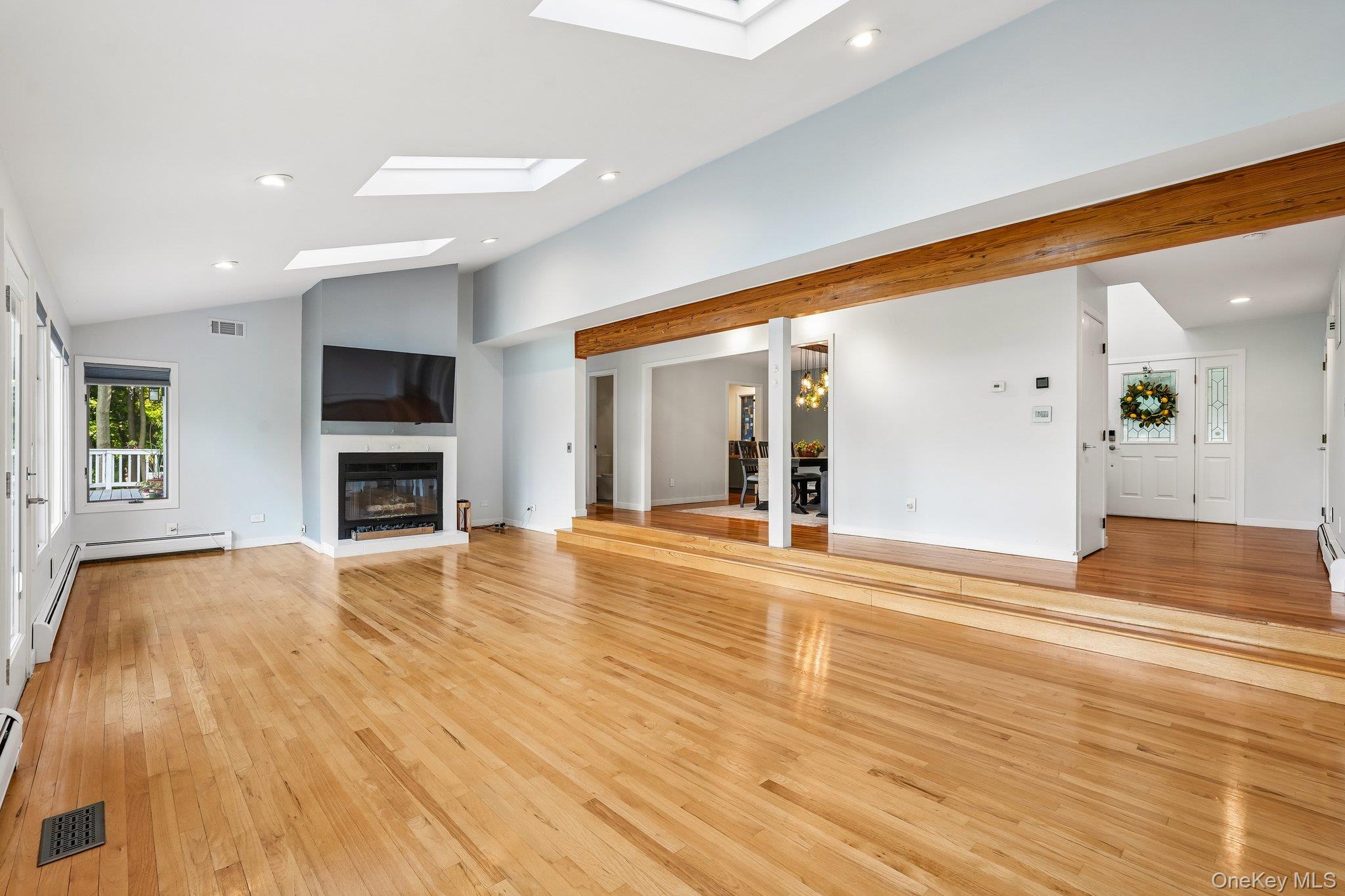 1150 Rte 9W Nyack, NY 10960 - Photo 7 of 49 A spacious living room.