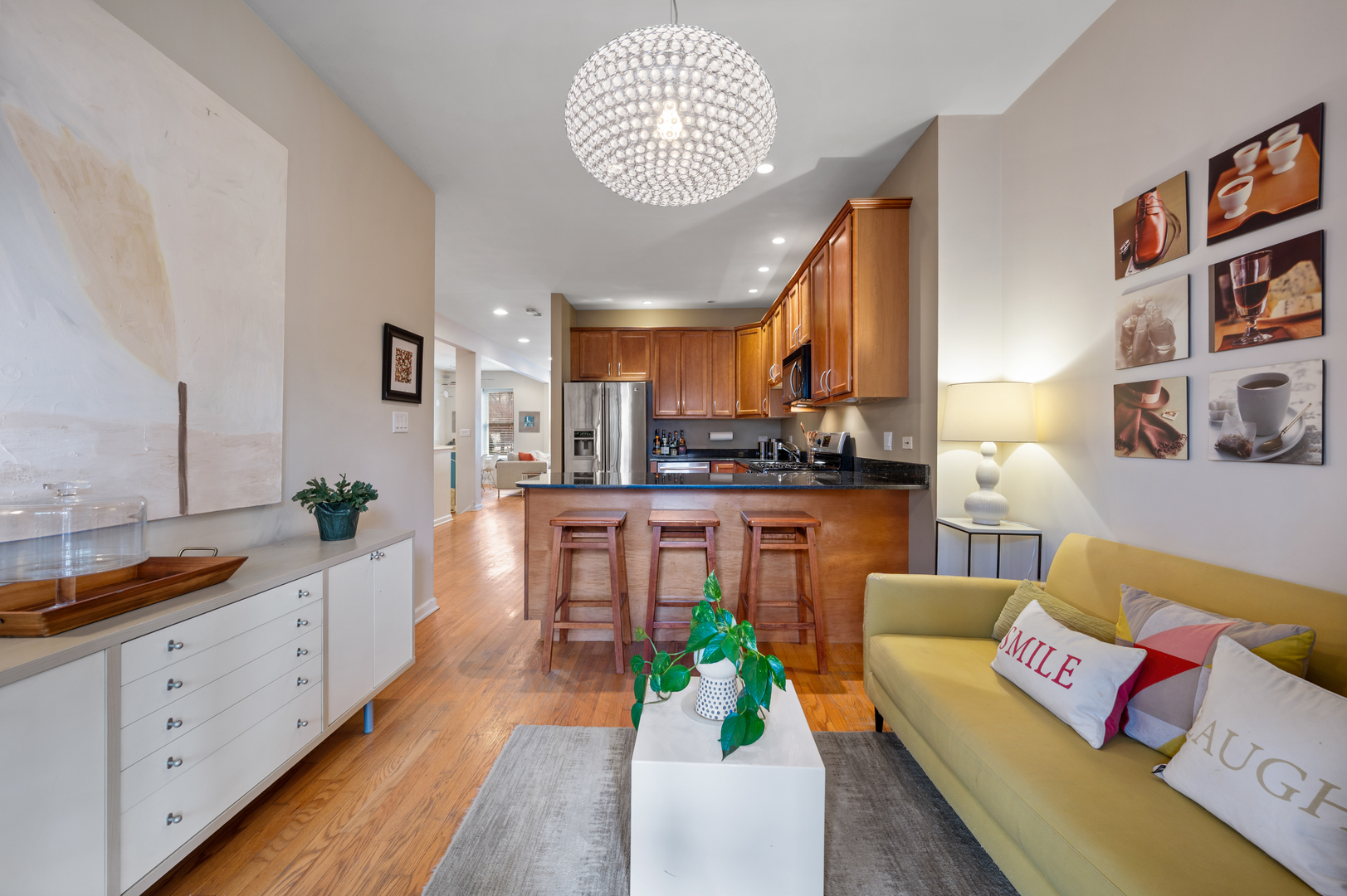 2444 North Linden Place, Unit 1 Chicago, IL 60647 - Photo 12 of 25
