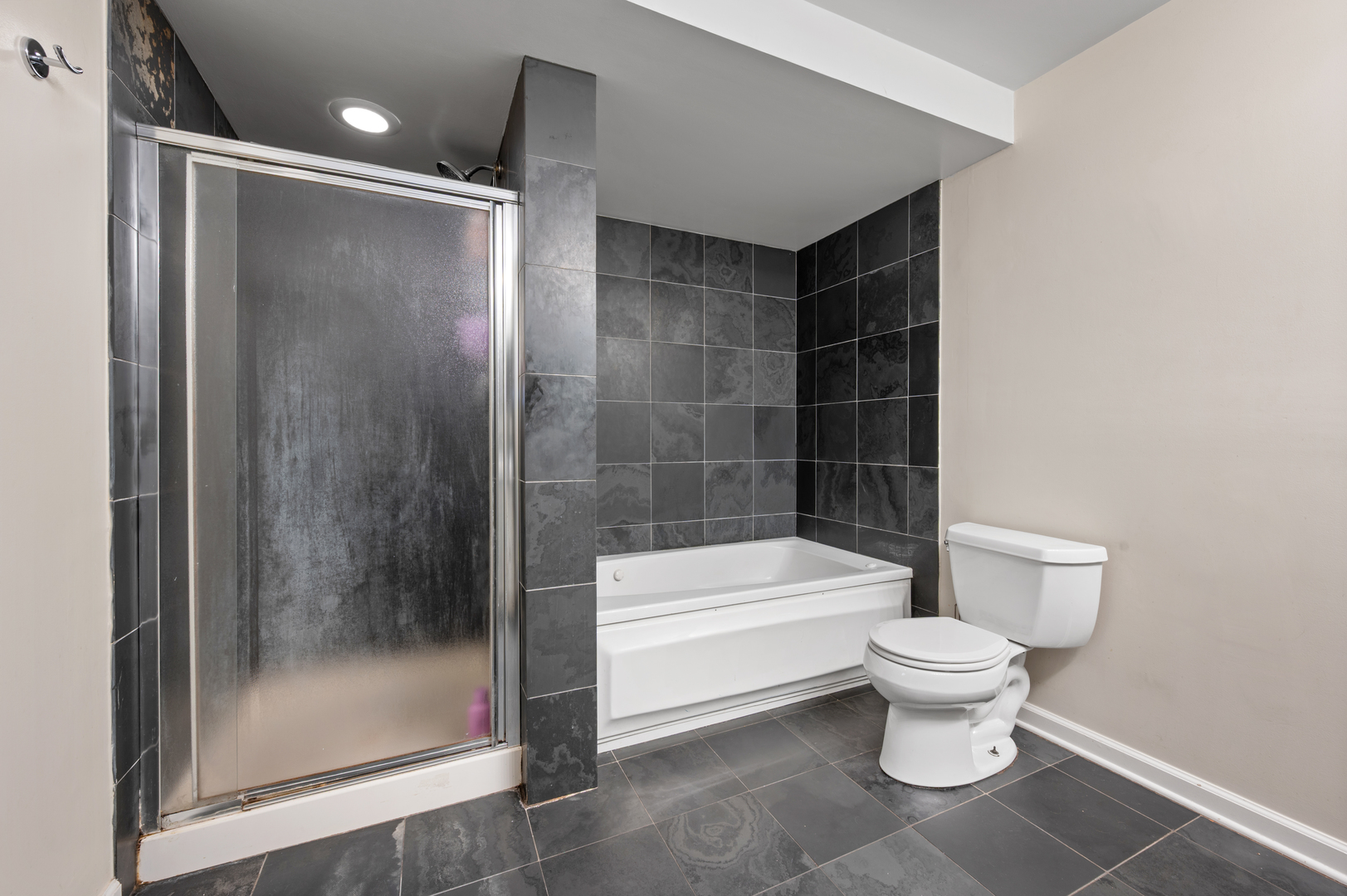 2444 North Linden Place, Unit 1 Chicago, IL 60647 - Photo 21 of 25
