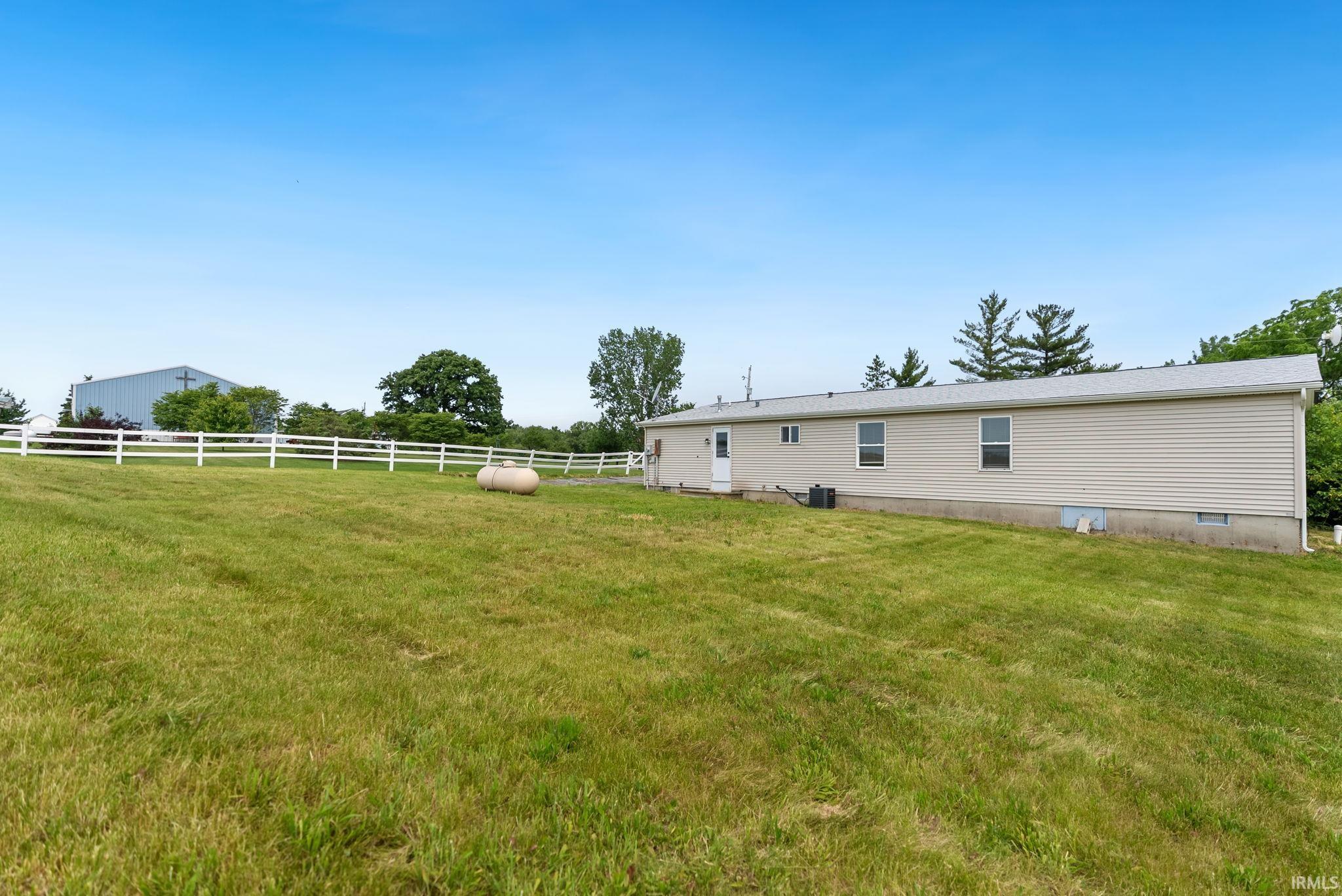 21630 Campbell Road Spencerville, IN 46788 - Photo 23 of 28